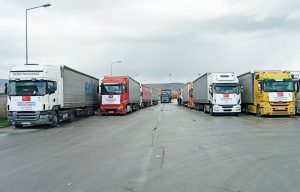 TC Vakıflar Genel Müdürlüğünden, KKTC ve 4 ülkeye 20 bin koli gıda yardımı