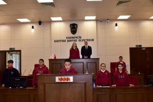 İrsen Küçük Ortaokulu öğrencileri Cumhuriyet Meclisi’ni ziyaret etti