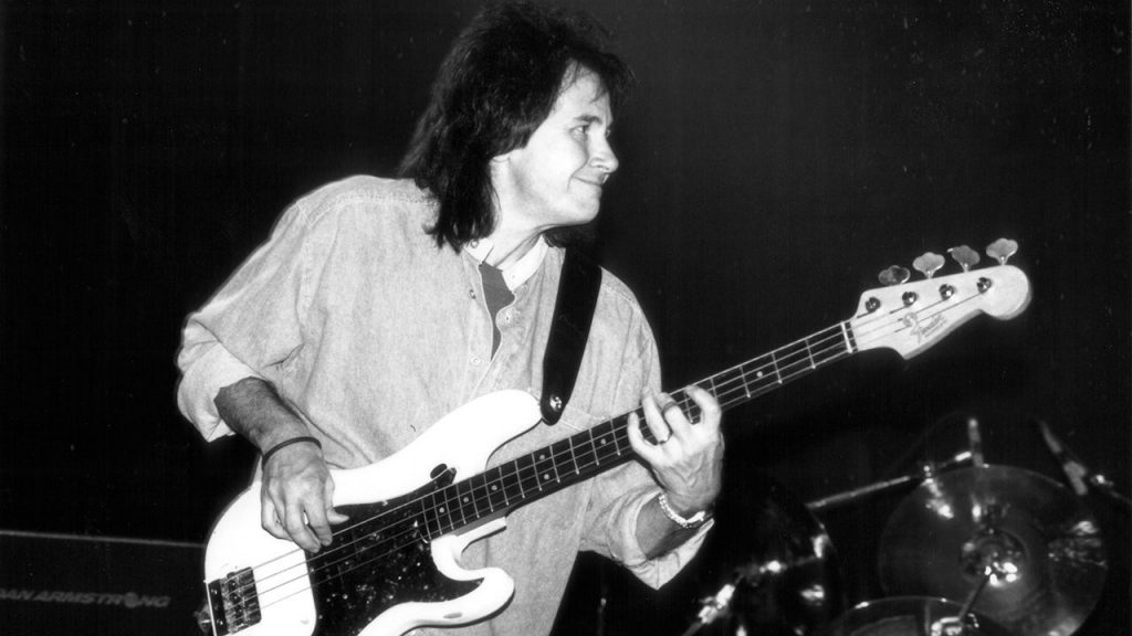Rolling Stones ve Billy Idol’ın bas gitaristi John Regan yaşamını yitirdi