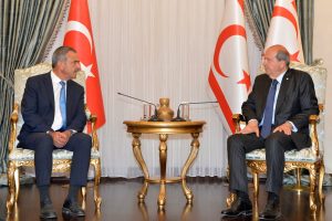 Cumhurbaşkanı Tatar, Gazimağusa Belediye Başkanı Uluçay’ı kabul etti