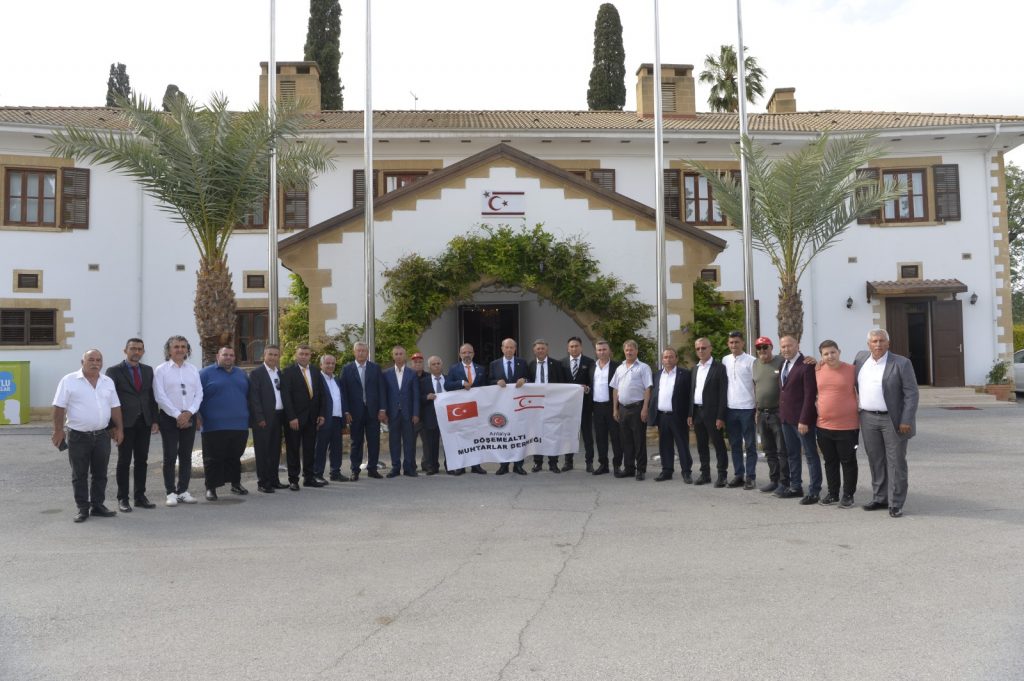 Cumhurbaşkanı Ersin Tatar, Antalya’dan gelen muhtarlar ile bir araya geldi