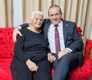 Ataoğlu, Anneler Günü’nü kutladı