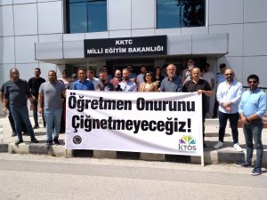 KTÖS ve KTOEÖS Milli Eğitim Bakanlığı önünde eylem yaptı