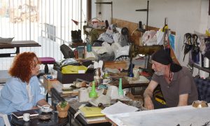 Mehmet Meta, Kuzey Kıbrıs’ta bir elin 5 parmağından az kalan kundura ustalarından biri…