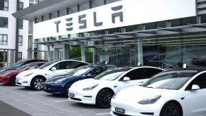 Tesla, Çin’de sattığı tüm araçları geri çağırıyor!