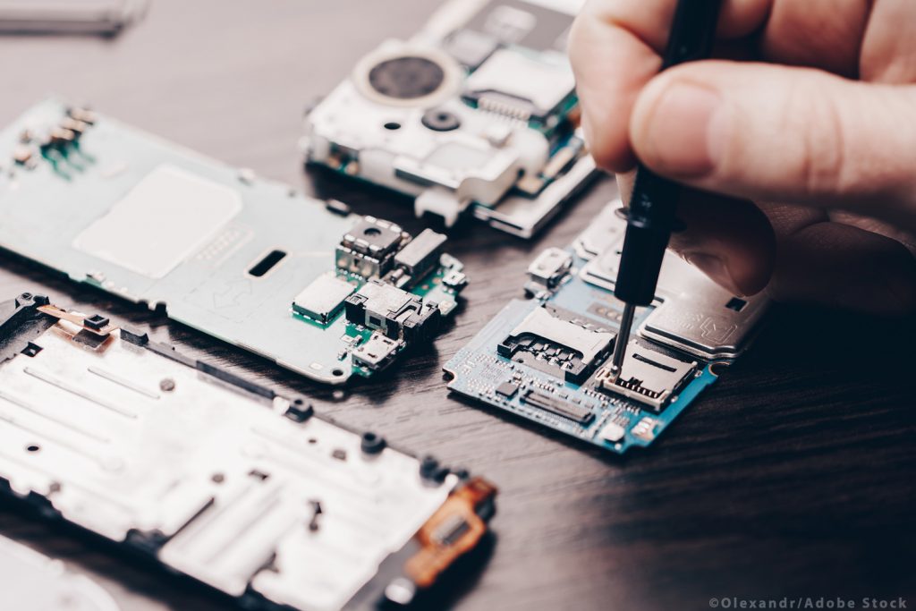 AB akıllı telefonları daha sağlam ve pillerini daha uzun ömürlü hale getiriyor