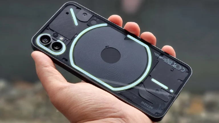 Türkiye’de satılacak: Amiral gemisi Nothing Phone (2) tanıtım tarihi ortaya çıktı!