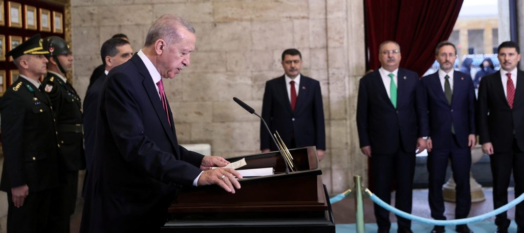 Türkiye Cumhurbaşkanı Erdoğan Anıtkabir’i ziyaret etti