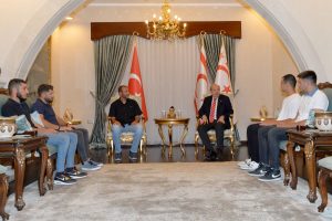 Cumhurbaşkanı Ersin Tatar, KKTC Atıcılık Federasyonu heyetini kabul etti