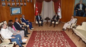 Başbakan Üstel, Gazeteciler Cemiyeti heyetini kabul etti