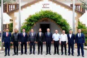 Cumhurbaşkanı Tatar, Alevi Kültür Derneği’nin yeni yönetimini kabul etti