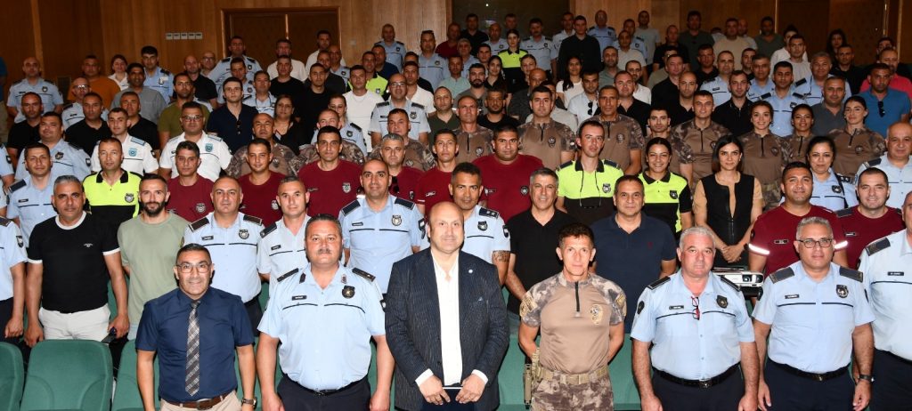 Polis mensuplarına yönelik, “Suç Sosyolojisi Ve Örnek Olaylar Analizi” konulu konferas düzenlendi