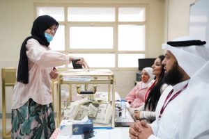 Kuveytliler genel seçimler için sandık başında