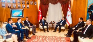 Başbakan Üstel,TC Dışişleri Bakan Yardımcısı Serim ile biraraya geldi