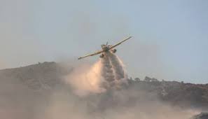 Yunanistan’da yangın söndürme uçağı düştü