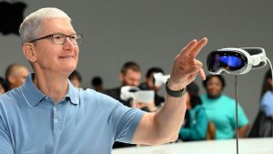 Apple Vision Pro’yu isteyen herkes satın alamayacak!
