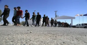 Greko Burnuna 19 Düzensiz Mülteci Çıktı, 4 Kişi Tutuklandı