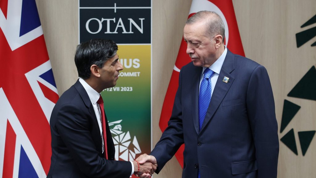 İngiltere ve Türkiye, terörle mücadelede işbirliğini derinleştirme konusunda mutabık kaldı