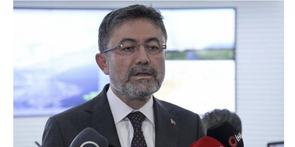 TC Tarım ve Orman Bakanı Yumaklı:Çanakkale’deki yangının ilerlemesi durduruldu
