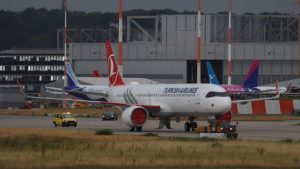 Türk Hava Yolları filosuna “maskeli” uçak!