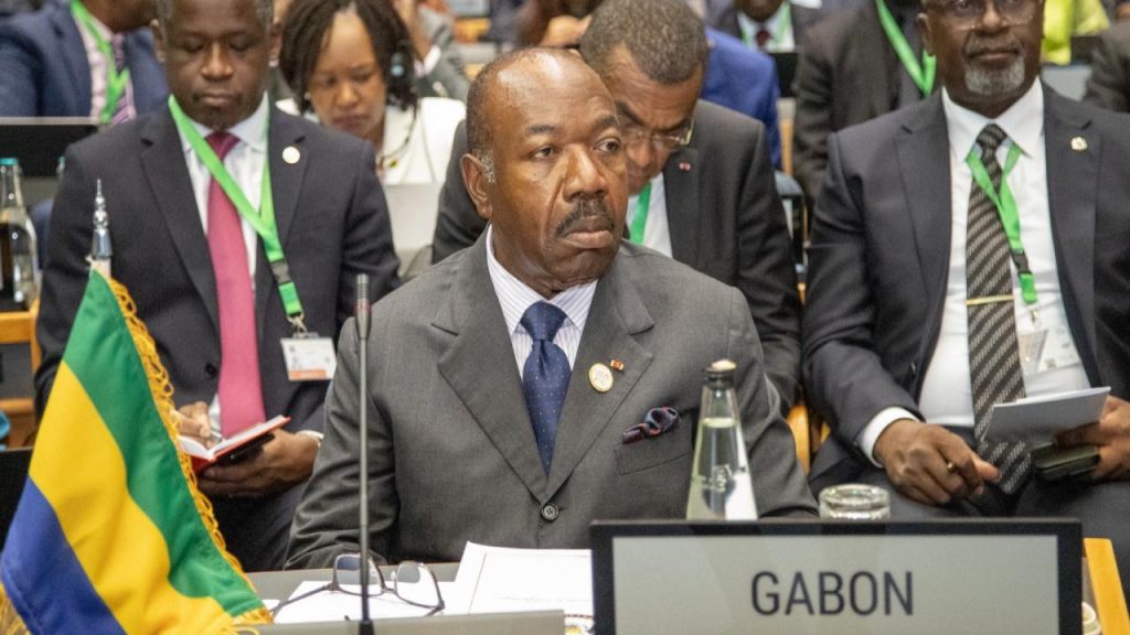 Gabon Cumhurbaşkanı Ali Bongo ev hapsinde tutuluyor