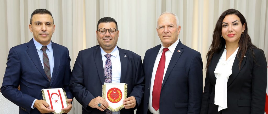Meclis Başkanı Töre Dünya Barış Üniversitesi Rektörü’nü kabul etti