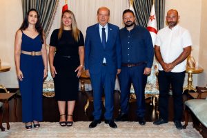 Cumhurbaşkanı Tatar, Londra Rauf Raif Denktaş Türk Okulu heyetini kabul etti