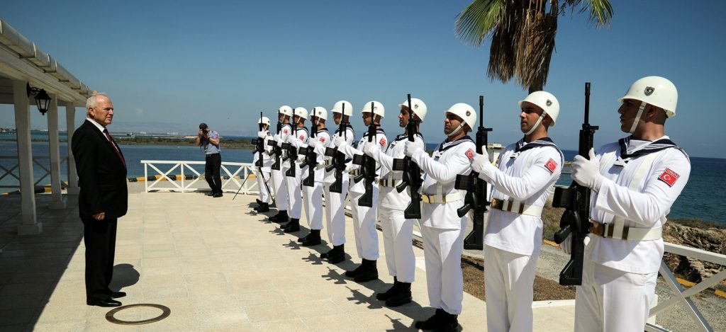 Töre, Mağusa Deniz Komutanlığı’nı ziyaret etti