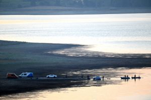 İzmir’de orman yangınına müdahale eden helikopter düştü