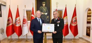 Töre, Kılınç’ı ziyaret etti