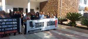 KTOEÖS, Gazimağusa Türk Maarif Koleji Okul Aile Birliği ile birlikte eylem yaptı – BRTK