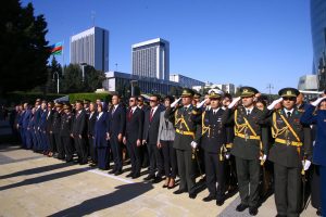 Bakü’de Cumhuriyet Bayramı töreni… Törene Bakü Temsilcisi Turganer de katıldı – BRTK