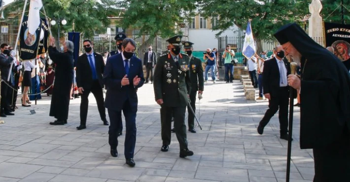 Ohi Günü Güney Kıbrıs’ta geçit töreniyle kutlandı