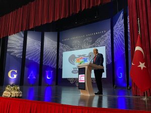 Cumhurbaşkanı Tatar, GAÜ’de yeni akademik yılın ilk dersini verdi – BRTK