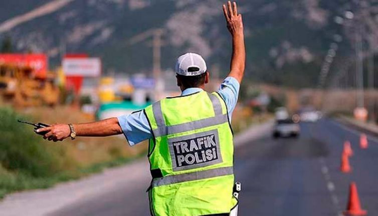 1994 araç sürücüsü kontrol edildi, 341’ine yasal işlem yapıldı, 1’i tutuklandı, 50 araç trafikten men edildi – BRTK