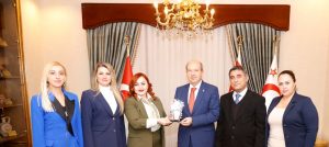 Cumhurbaşkanı Ersin Tatar’a LEGADDER’den teşekkür plaketi – BRTK