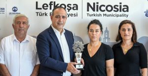 Ülker Lefkoşa Maratonu’ndan 2 milyon 250 bin TL Şampiyon Melekleri Yaşatma Derneği’ne takdim edildi