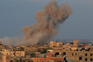 Filistin yönetimi: “İsrail’in saldırıları tüm bölgeyi yok edecek”