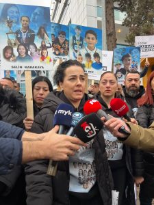 Şampiyon Melekleri Yaşatma Derneği Başkanı Karakaya, Adıyaman Adalet Sarayı önünde açıklama yaptı:“11 aydır her nefesimizde haykırdığımız adalet için Adıyaman’a geldik”