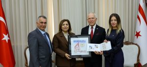 Cumhuriyet Meclisi Başkanı Töre  Posta Dairesi heyetini kabul etti.