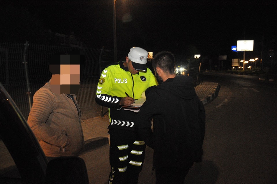 Trafik denetimleri sonucu 2 sürücü tutuklandı, 51 araç trafikten men edildi – BRTK