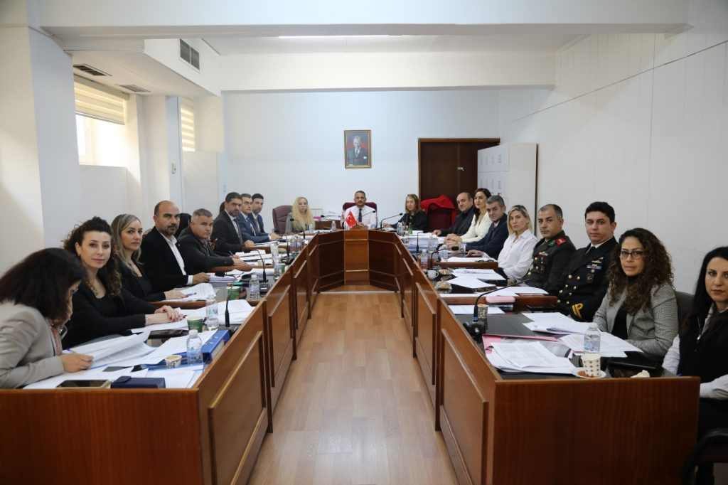 Meclis İdari, Kamu ve Sağlık İşleri Komitesi toplandı