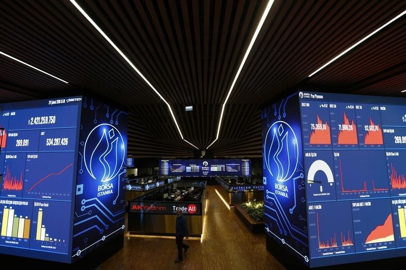 Borsa güne yatay seyirle başladı
