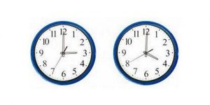 Pazar günü saatler bir saat ileri alınacak