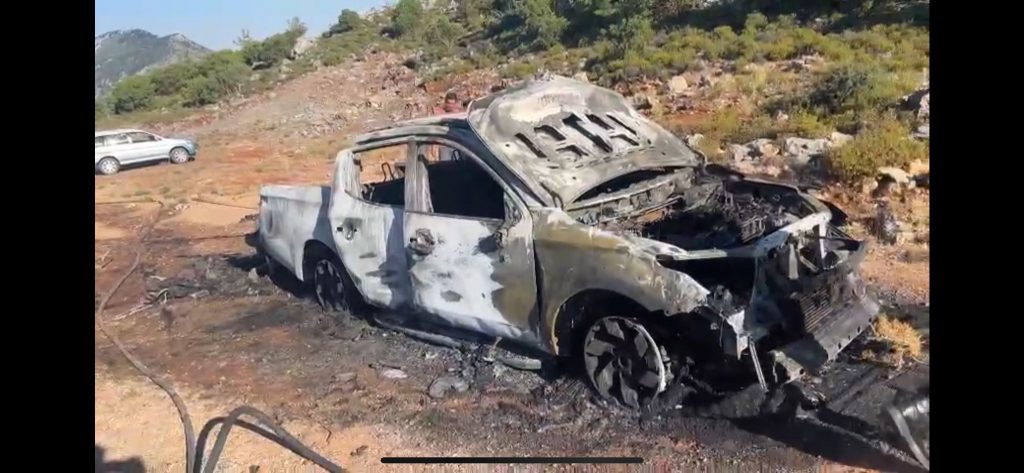 Seyir halindeki araçta yangın