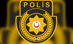 Kırmızı ışıkta geçen alkollü sürücü kazaya sebep oldu, tutuklandı