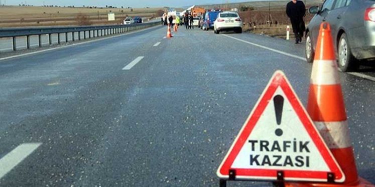 İki trafik kazasında iki kişi yaralandı