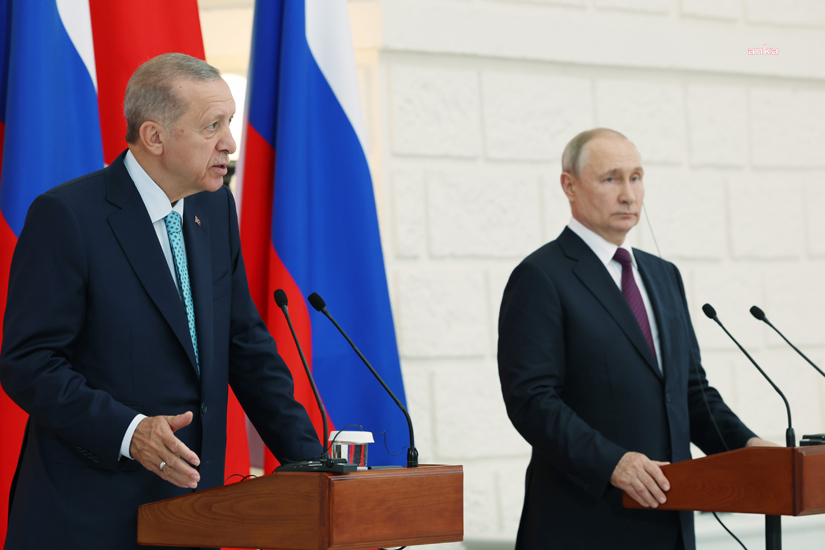Putin: “Dünyadaki tüm zorluluklara rağmen Rusya ile Türkiye arasındaki ilişkiler adım adım ilerliyor”