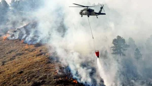Güney Kıbrıs’ın Slovakya’dan kiraladığı yangın söndürme helikopterleri mücadeleye hazır