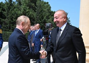 Putin ve Aliyev, Bakü’de görüştü